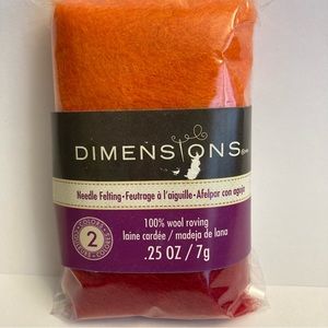6 Dimensions FeltWorks 100% Wool Roving Orange Tomato Red 0.25oz Needle Felting